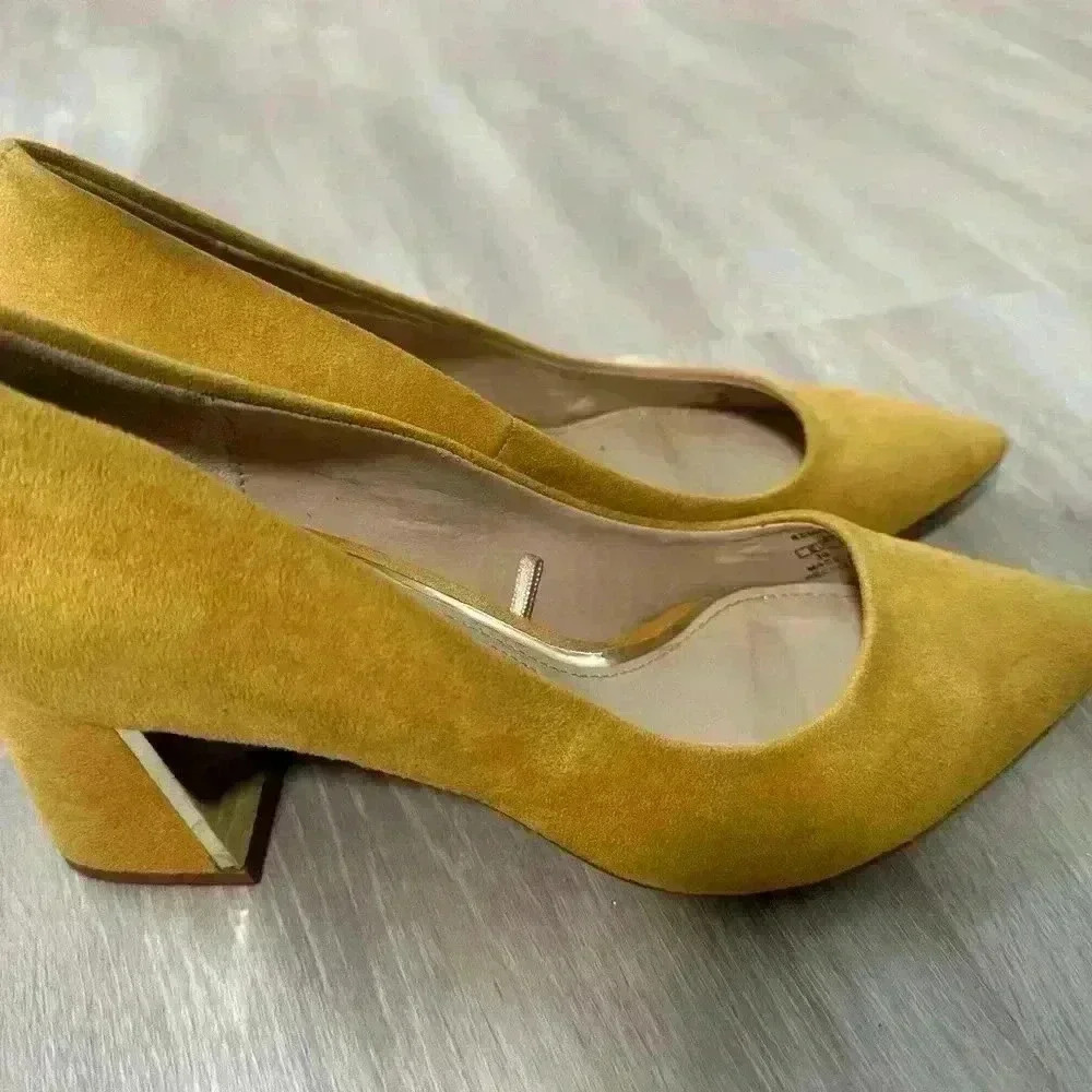 Zara Basic Yellow Suede Pointed Toe Block Heels W… - image 2